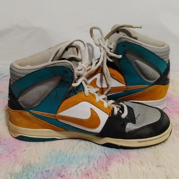 Nike Oncore Vintage Hi Top Shoes 2009 Sz.9 (X-102 CRATE) - Picture 9 of 15